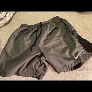 Nike 7” Challenger Brief Lined Running Shorts